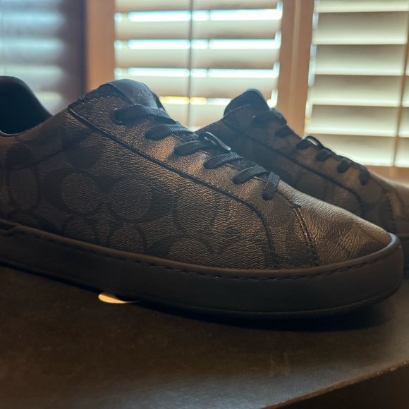Coach charcoal, black size 9, low top shoes - Picture 2 of 4